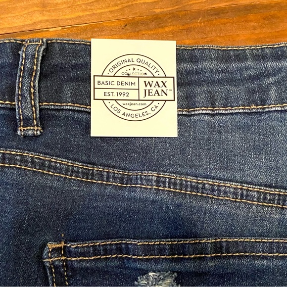 Women's Plus Size 1XL flower embroided Curvy Denim Jean Ripped Shorts Wax Jeans - Picture 4 of 15